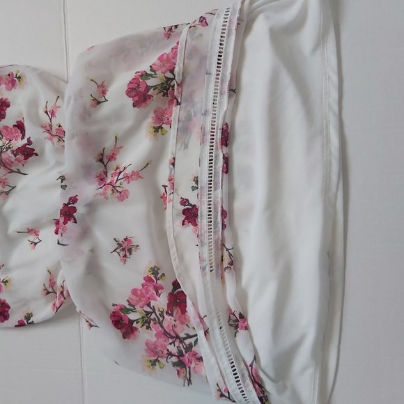 Floral above knee dress, size small- 4/6 - Picture 7 of 7